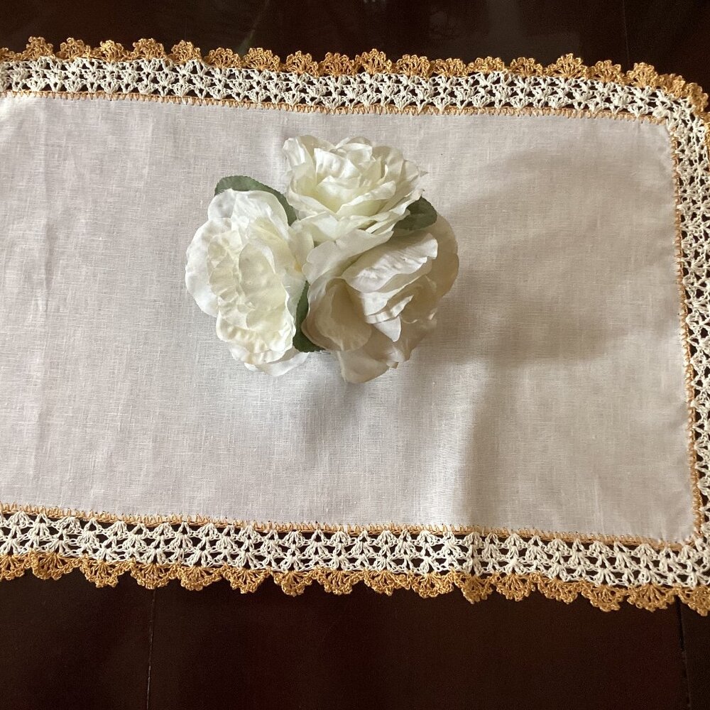HANDMADE CREAM LINEN DOILY WITH CROCHET EDGING, 17 X 25 INCHES
